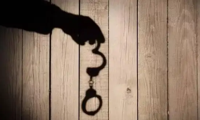 刑事律師：博士被岳父舉報(bào)嫖娼成癮，嫖娼屬于犯罪嗎?